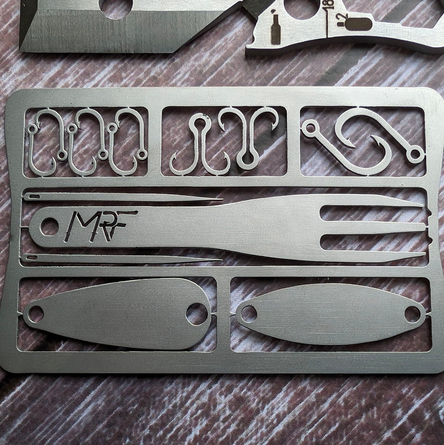Survival kit Hunter card with hunting setup — Designed in Ukraine